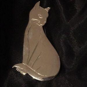 Beautiful, stately & elegant CAT PIN (BROOCH)